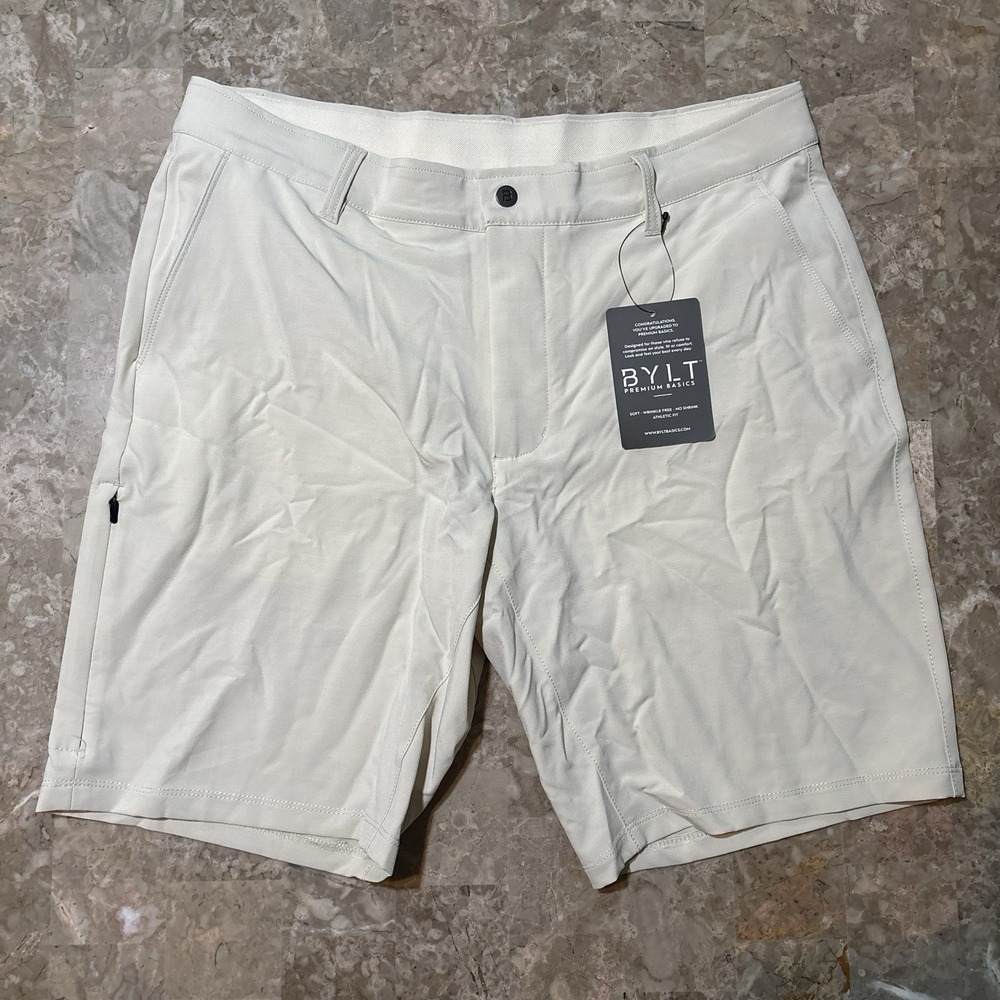 Bylt Kinetic Shorts Mens XL Khaki Tan Chino Performance Golf 9" NEW